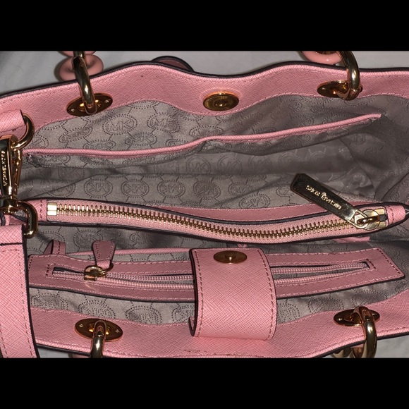 Michael Kors Featured Collectable Handbags - Picture 7 of 8